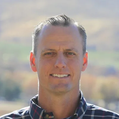A headshot photo of dentist Leo Christensen